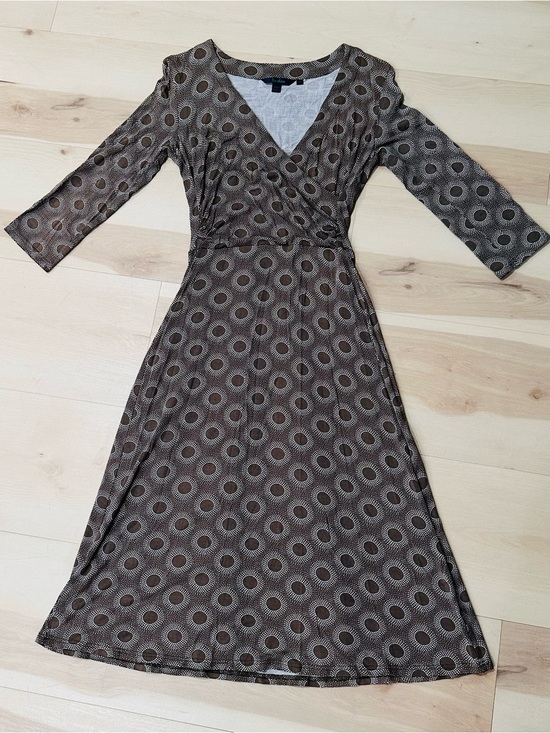 Boden Dresses & Skirts - Boden Brown Geometric Faux Wrap Jersey Dress 8R 3/4 length sleeves V Neck Casual